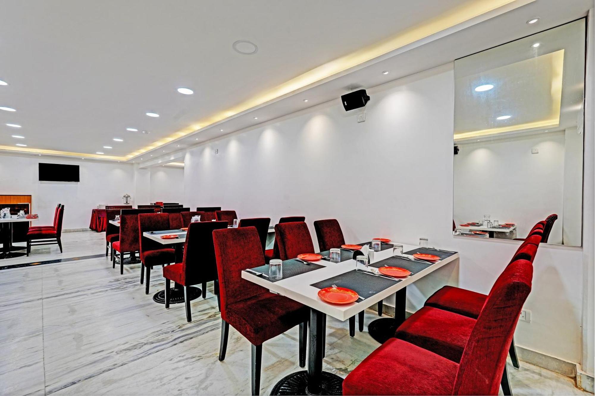 Hotel Hight Krone A Family Near Igi Airport Delhi New Delhi